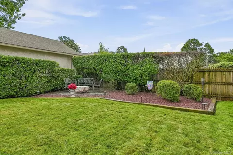 Exterior - 61 E Maple Ave, Ramapo, NY 10901 photo 7 of 9
