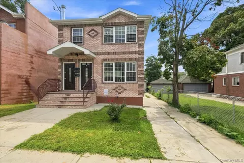 18920 117th Rd, Saint Albans, NY 11412