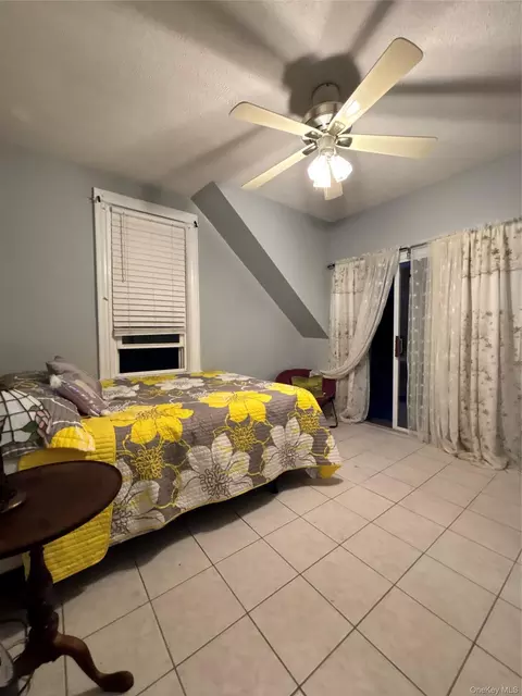 Bedroom - 3614 Paulding Ave, New York, NY 10469 photo 7 of 7