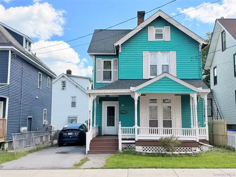 40 Academy Ave, Middletown, NY 10940