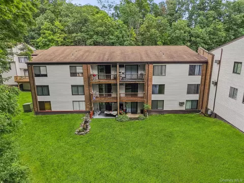 Exterior - 3 Hook Rd #72A, Poughkeepsie, NY 12601 photo 7 of 7