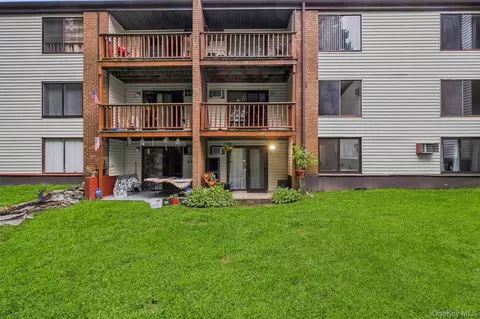 Exterior - 3 Hook Rd #72A, Poughkeepsie, NY 12601 photo 5 of 7