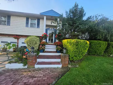 35 S Kennedy Dr, Centereach, NY 11720