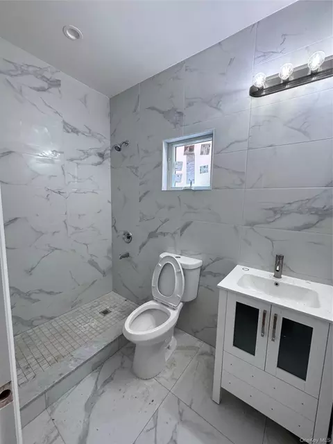 Bath - 147-15 22nd Ave, New York, NY 11357 photo 3 of 4