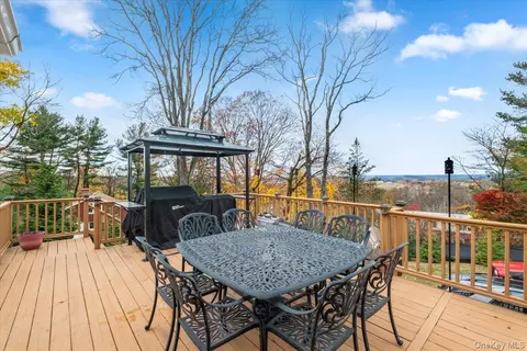 Exterior - 27 Ryder Rd, Ossining, NY 10562 photo 4 of 6
