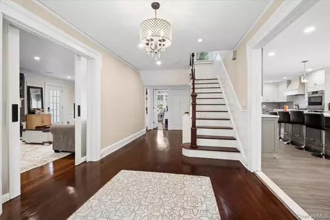 Entry Way - 27 Ryder Rd, Ossining, NY 10562 photo 2 of 3