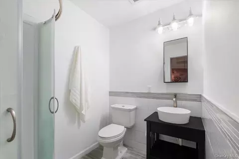 Bath - 27 Ryder Rd, Ossining, NY 10562 photo 3 of 3