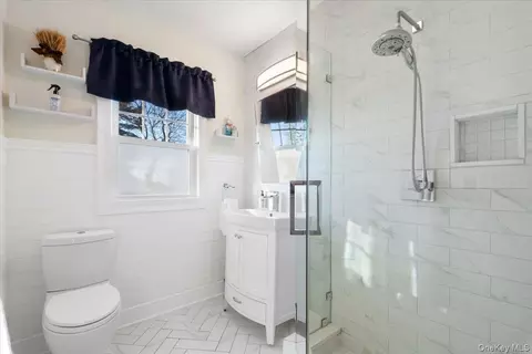 Bath - 27 Ryder Rd, Ossining, NY 10562 photo 1 of 3
