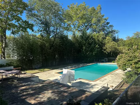 Exterior - 970 E Main St, Riverhead, NY 11901 photo 11 of 11