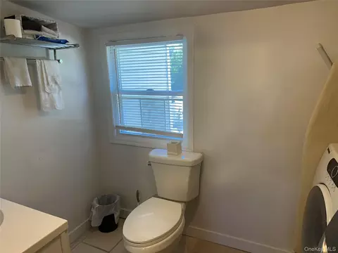 Bath - 970 E Main St, Riverhead, NY 11901 photo 4 of 4