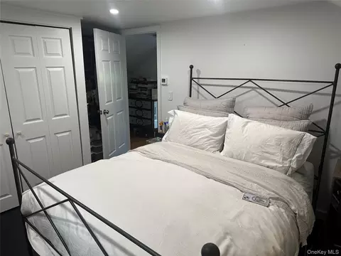 Bedroom - 970 E Main St, Riverhead, NY 11901 photo 4 of 6
