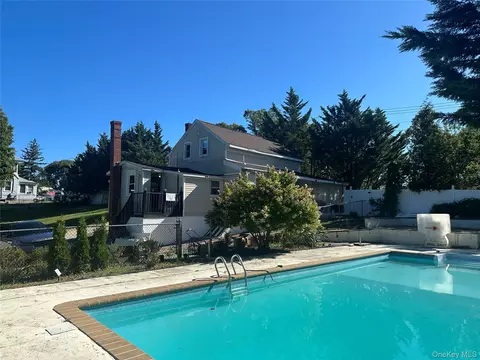 Exterior - 970 E Main St, Riverhead, NY 11901 photo 6 of 11