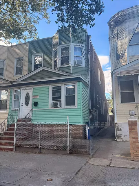 8407 89th Ave, New York, NY 11421