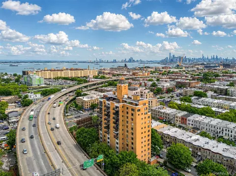 420 64th St #11B, Brooklyn, NY 11220