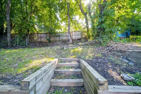 Exterior - 91 Delafield St, Poughkeepsie, NY 12601 photo 6 of 7