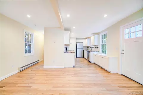 Living - 91 Delafield St, Poughkeepsie, NY 12601 photo 8 of 9