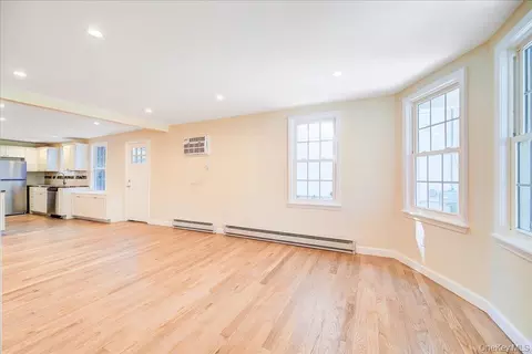 Living - 91 Delafield St, Poughkeepsie, NY 12601 photo 7 of 9