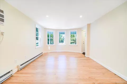 Living - 91 Delafield St, Poughkeepsie, NY 12601 photo 1 of 9
