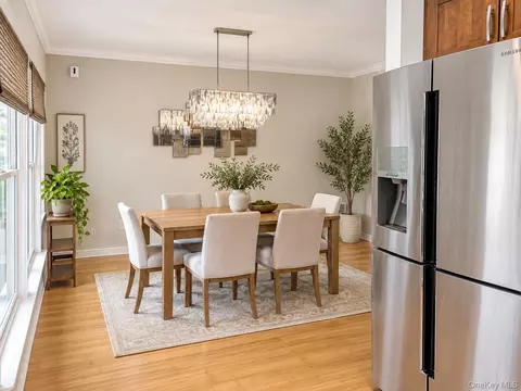 Dining - 9 Redtwig Ct, Peekskill, NY 10566 photo 1 of 3