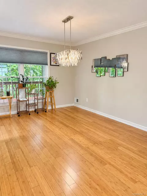 Dining - 9 Redtwig Ct, Peekskill, NY 10566 photo 3 of 3