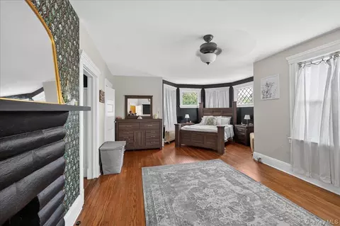 Bedroom - 258 N Ocean Ave, Patchogue, NY 11772 photo 1 of 3