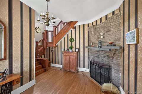 Entry Way - 258 N Ocean Ave, Patchogue, NY 11772 photo 1 of 1