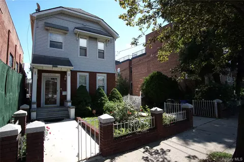 2430 Esplanade Ave, New York, NY 10469