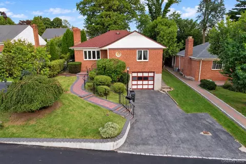 72 Mohawk Rd, Yonkers, NY 10710