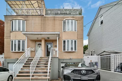 2219 120th St, New York, NY 11356