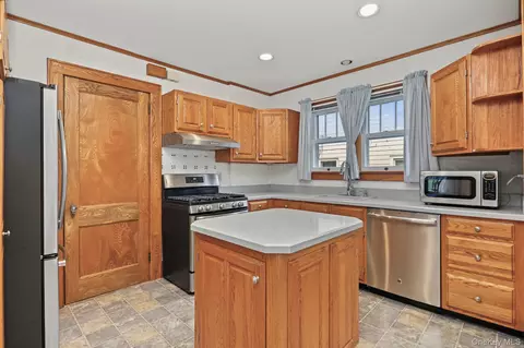 Kitchen - 1118 Hudson Ave, Peekskill, NY 10566 photo 1 of 2
