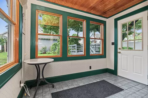 Exterior - 1118 Hudson Ave, Peekskill, NY 10566 photo 3 of 10
