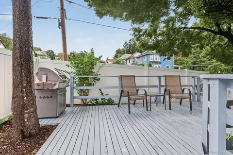 Exterior - 1118 Hudson Ave, Peekskill, NY 10566 photo 5 of 10