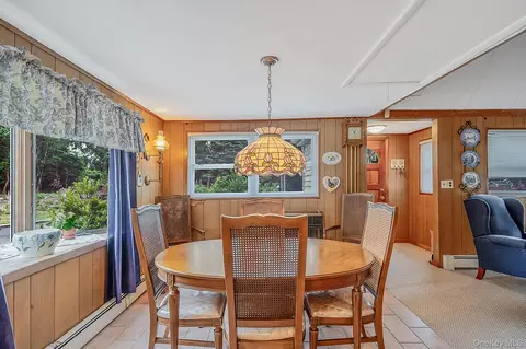 Dining - 1 E Jackwill Rd, Brookhaven, NY 11772 photo 2 of 2