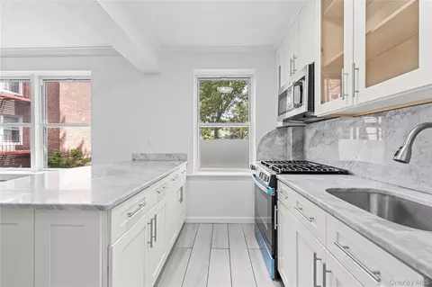 Kitchen - 141-39 78th Rd #2P, Flushing, NY 11367 photo 2 of 2