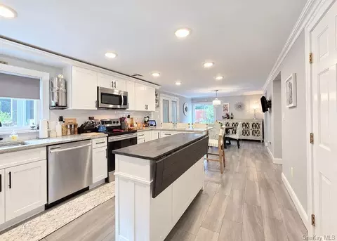 Kitchen - 76 Corbin Ave, Brookhaven, NY 11772 photo 2 of 2