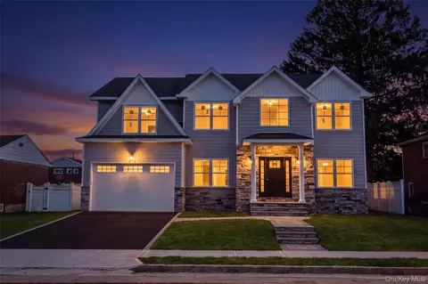 366 Broadway, Massapequa Park, NY 11762