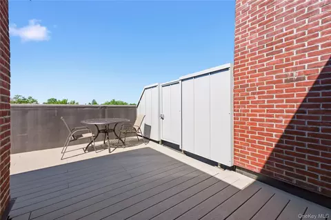Exterior - 249 Main St #312, Beacon, NY 12508 photo 5 of 11