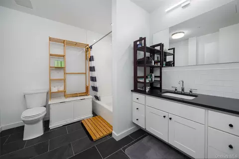Bath - 249 Main St #312, Beacon, NY 12508 photo 1 of 1