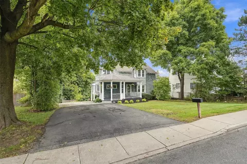 Exterior - 27 Clinton St, Cornwall, NY 12518 photo 4 of 8