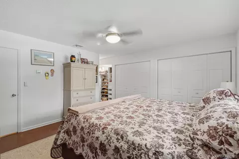 Bedroom - 25 Villa Dr, Peekskill, NY 10566 photo 2 of 5
