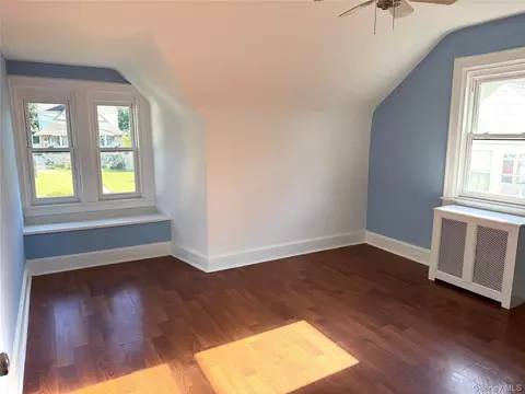 Bedroom - 5 Crest Pl, Greenburgh, NY 10523 photo 4 of 8