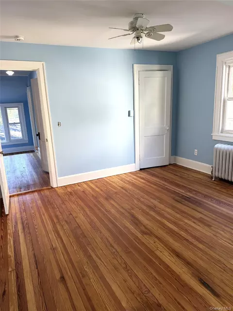 Bedroom - 5 Crest Pl, Greenburgh, NY 10523 photo 3 of 8
