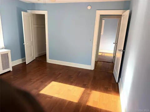 Bedroom - 5 Crest Pl, Greenburgh, NY 10523 photo 8 of 8