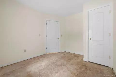 Bedroom - 14 Glen Eagles Dr, Poughkeepsie, NY 12603 photo 4 of 6