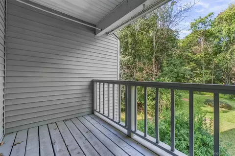 Exterior - 14 Glen Eagles Dr, Poughkeepsie, NY 12603 photo 3 of 8
