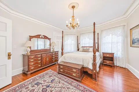 Bedroom - 436 Bay Ave, Patchogue, NY 11772 photo 1 of 7