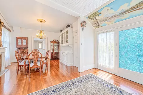 Dining - 436 Bay Ave, Patchogue, NY 11772 photo 3 of 3