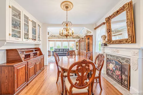 Dining - 436 Bay Ave, Patchogue, NY 11772 photo 1 of 3