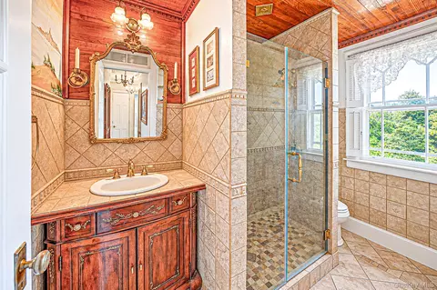 Bath - 436 Bay Ave, Patchogue, NY 11772 photo 2 of 3