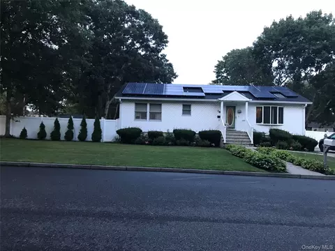 187 N 28th St, Wyandanch, NY 11798
